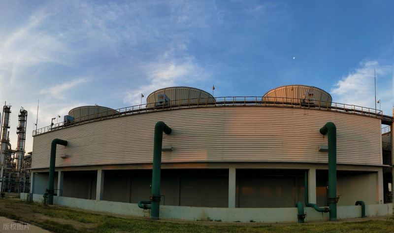 Intelligent monitoring of industrial circulating water